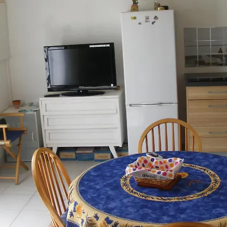 Hébergement de vacances Maisonette à Avec Animaux Admis, Parking Et Jardin Privé - Fr-1-194-328