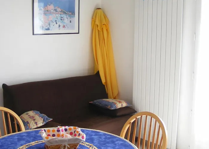 Hébergement de vacances Maisonette à Avec Animaux Admis, Parking Et Jardin Privé - Fr-1-194-328